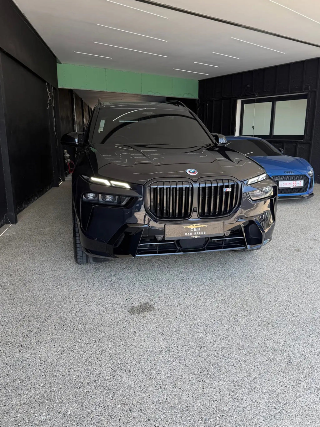 2023 BMW X7 M60i 4.4L V8 Twin-Turbo (550 HP)