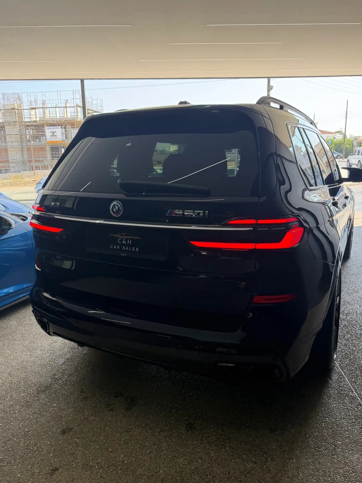 2023 BMW X7 M60i 4.4L V8 Twin-Turbo (550 HP)