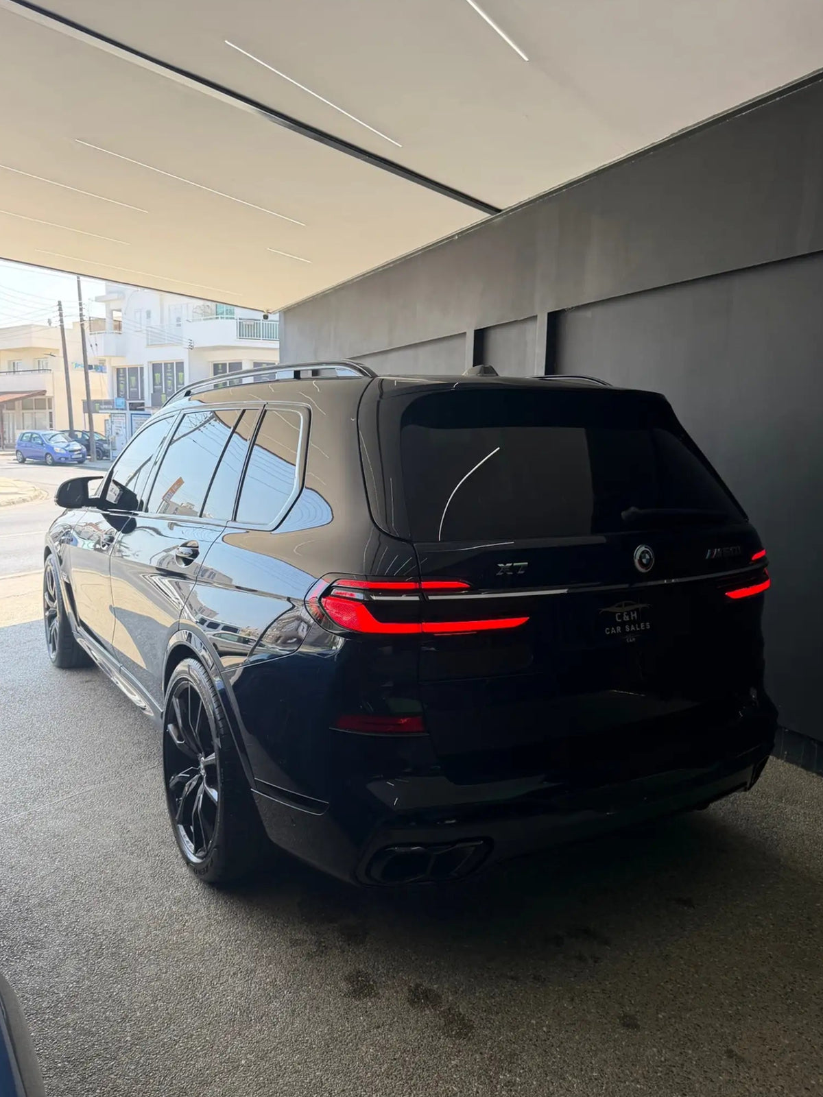 2023 BMW X7 M60i 4.4L V8 Twin-Turbo (550 HP)