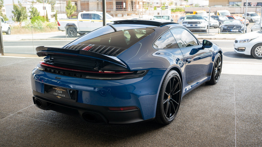 2025 Porsche 911 Carrera 3.0L (992.2 Facelift)