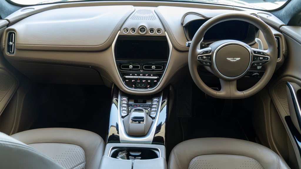 2023 Aston Martin DBX 4.0L Twin-Turbo V8