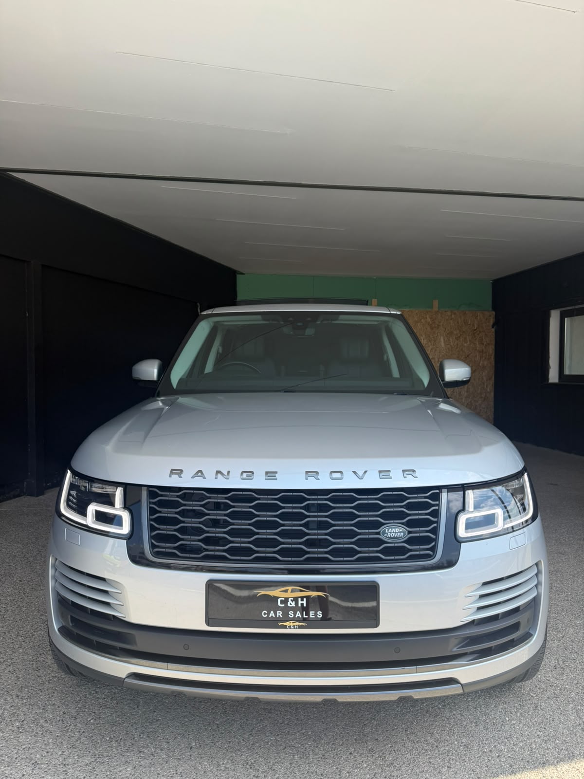 2020 Land Rover Range Rover Vogue 3.0L Diesel (300 HP)
