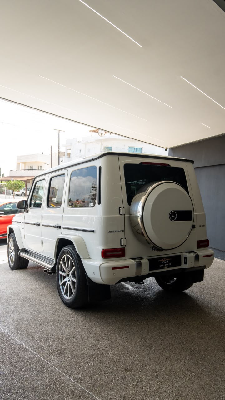 2023 Mercedes-AMG G 63 4.0L V8 Twin-Turbo