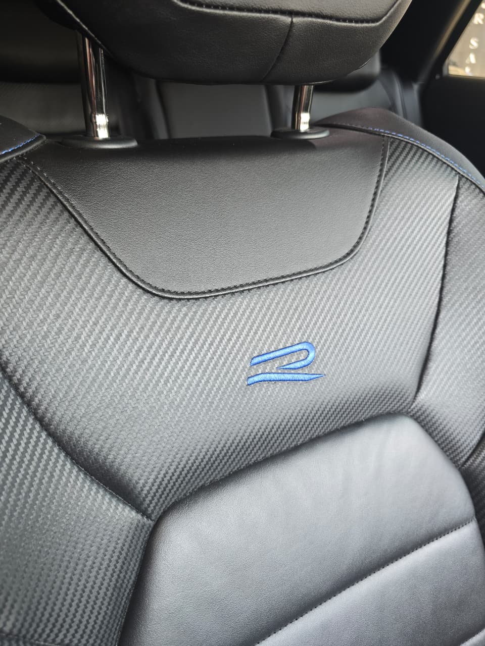 2022 Volkswagen T-Roc R 2.0 TSI 4MOTION (300 HP)