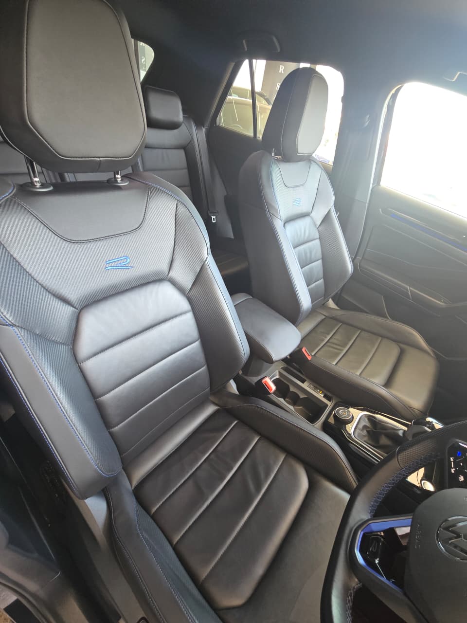 2022 Volkswagen T-Roc R 2.0 TSI 4MOTION (300 HP)