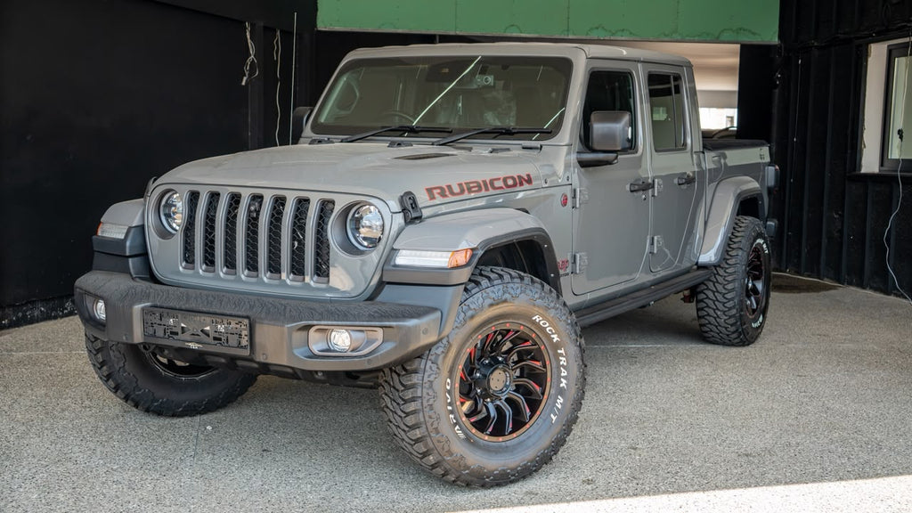 2023 Jeep Gladiator Rubicon 3.6L V6 4x4 (285 HP) 35Inch Rivo Tyres